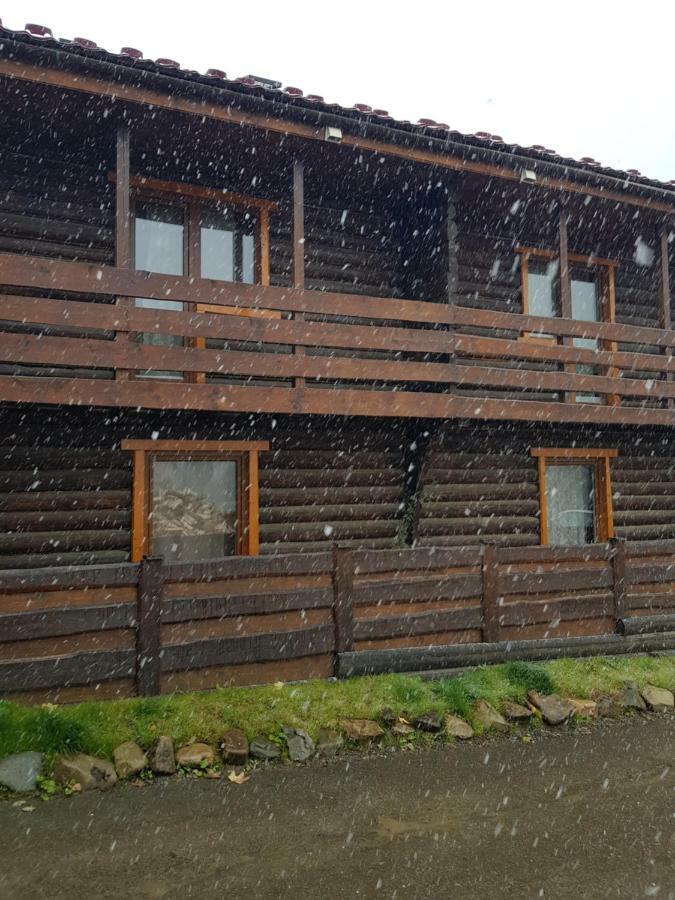 Hotel Круассан Bukovel Exterior foto